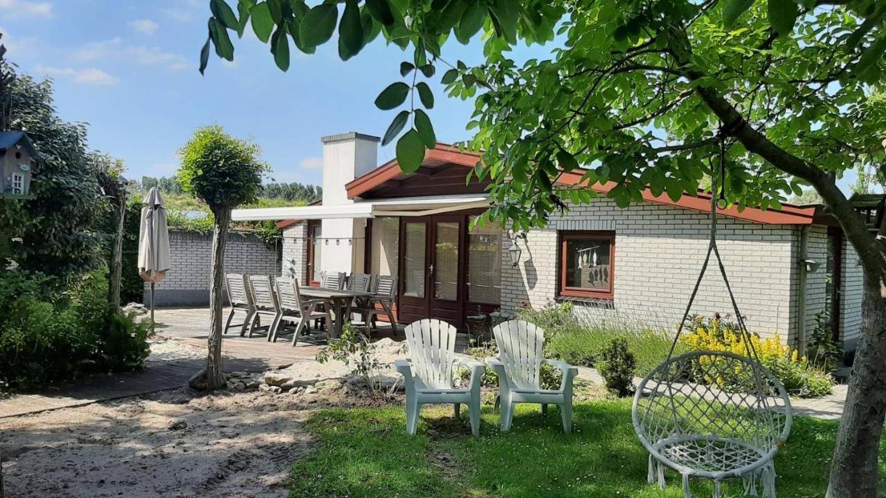 Bungalow De Pluumpot Scherpenisse ภายนอก รูปภาพ